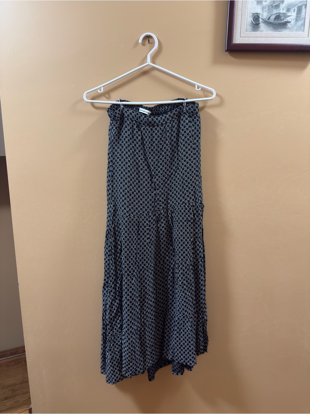 Abercrombie & Fitch Black and White Geometric Maxi Skirt
